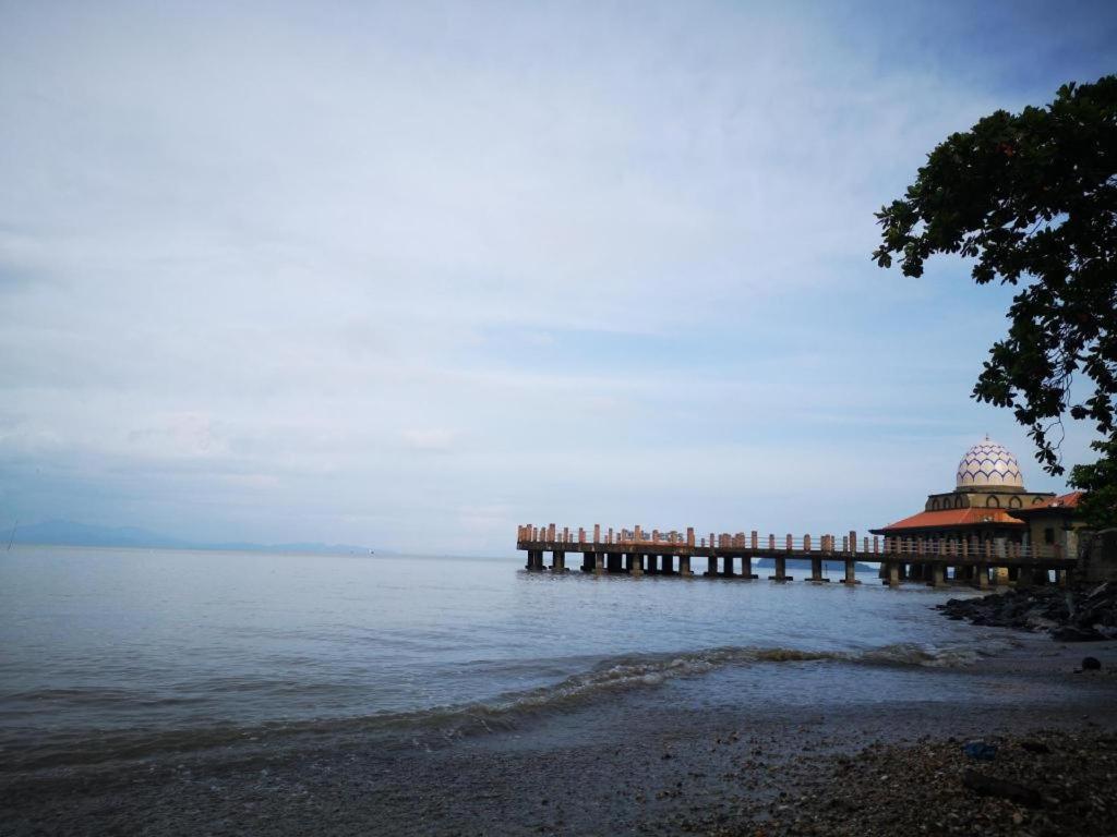 Putra Brasmana Hotel Kuala Perlis Exterior foto